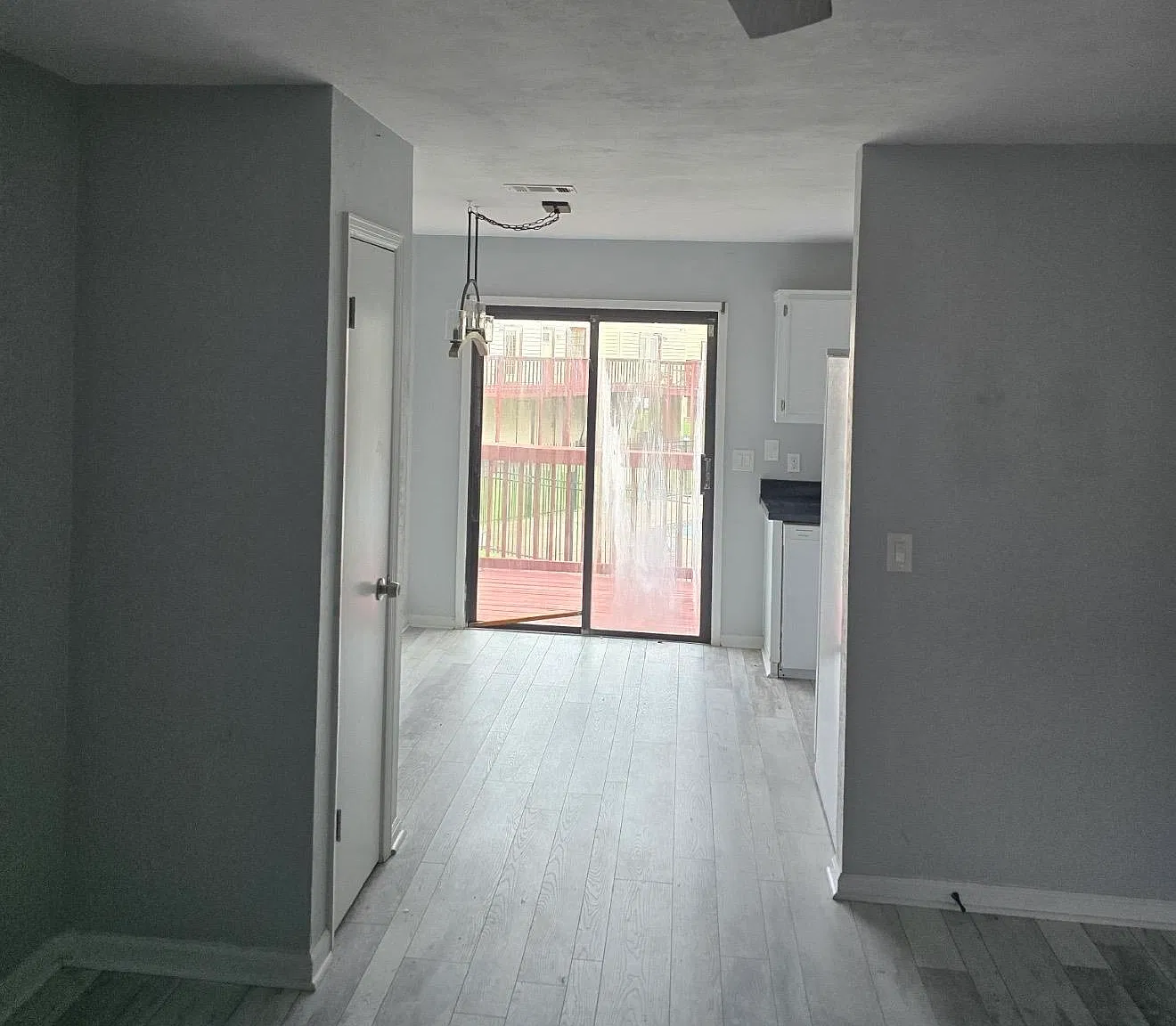 2 bed, 1152 sqft, $1,650 — Photo 2