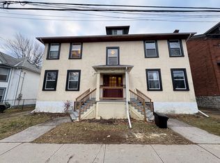 112 Gore St #4, Kingston, ON K7L 2L7