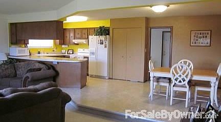4th image of 42058 Bay Ct