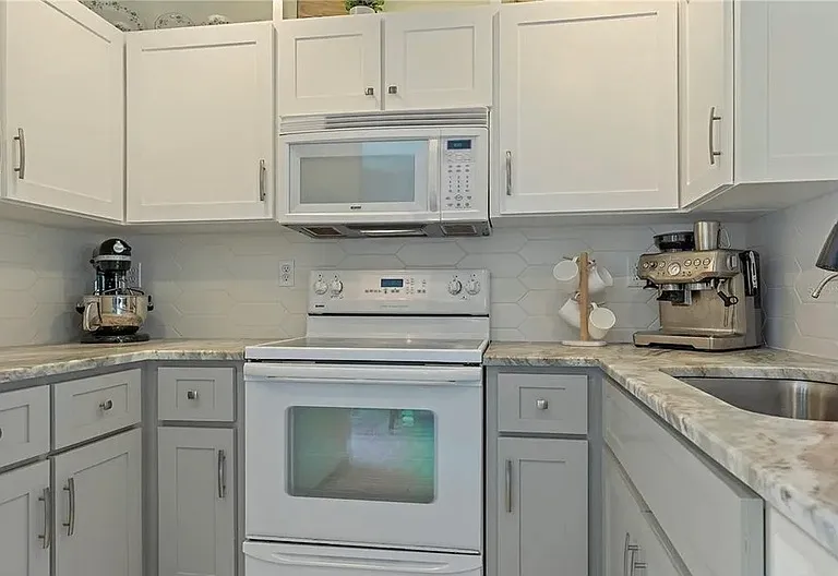 1316 Charlotte Ave — Photo 6