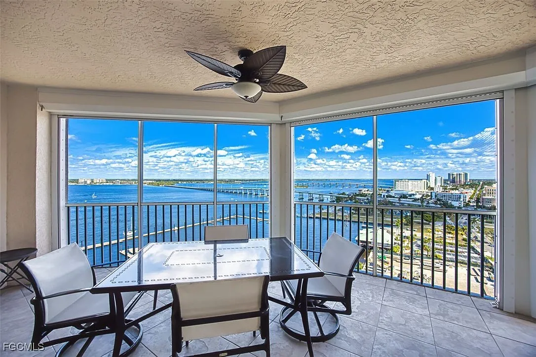 2 bed, 2.0 bath, 1754 sqft, $3,000 — Photo 1