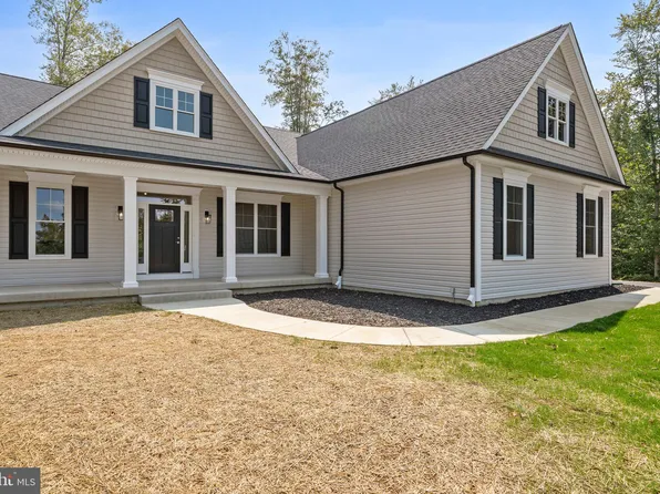 15992 Brackenburn Ct, Hughesville, MD 20637