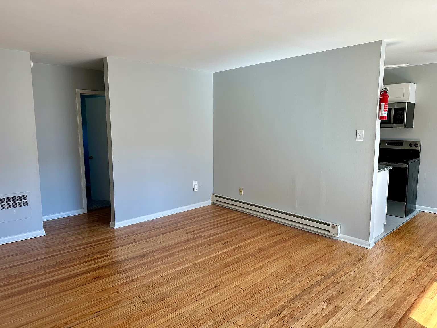2 bed, $1,795 — Photo 4