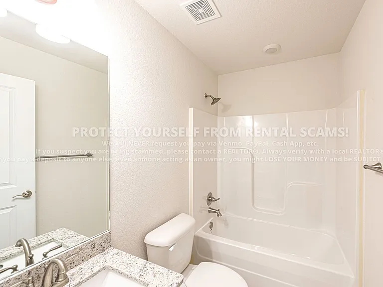 410 Coconut Ln — Photo 11