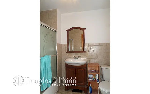 Rented by Douglas Elliman | media 22