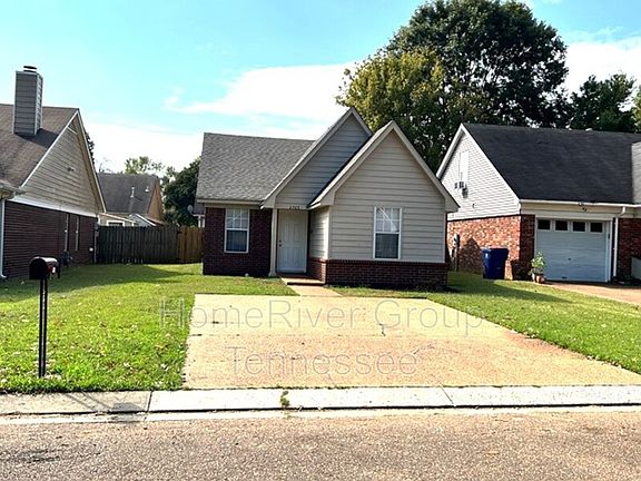 2nd image of 2765 Brachton Cv W