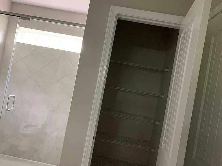 1121 Myers Point Dr — Photo 10