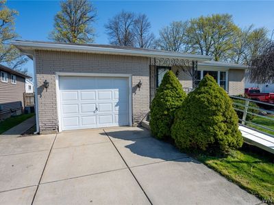 170 Castlewood Dr, Buffalo, NY, 14227