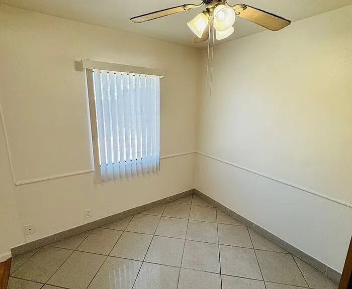 19419 Victory Blvd #9 — Photo 7
