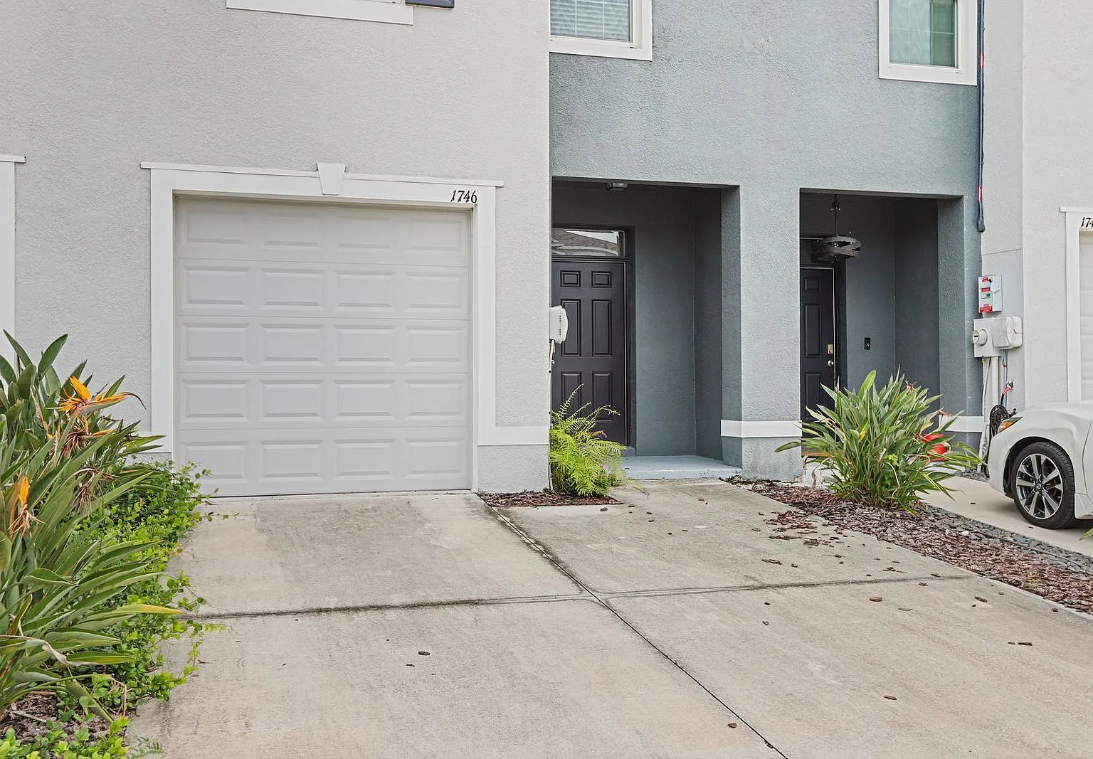 3 bed, 2.5 bath, 1758 sqft, $2,200 — Photo 3