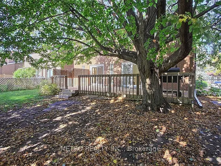 17 Twin Circle Ct #ENTIRE — Photo 26