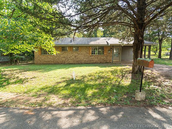 2nd image of 207 SE K St