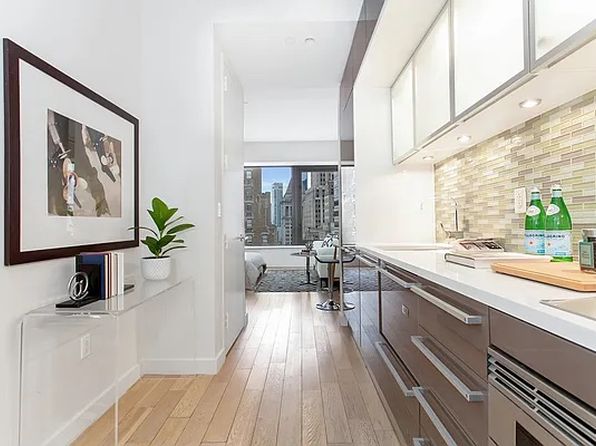 75 Wall St #29I
