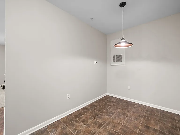 5236 Hilltop Rd #306 — Photo 5