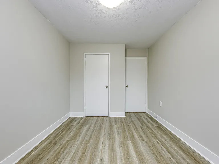 480 Dolph St N #8 — Photo 6