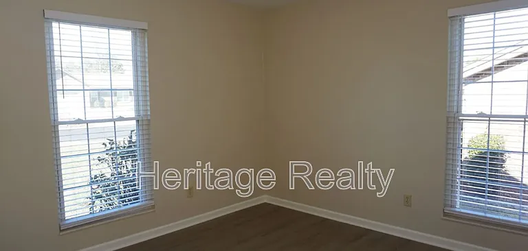 867 Westgate Dr — Photo 22