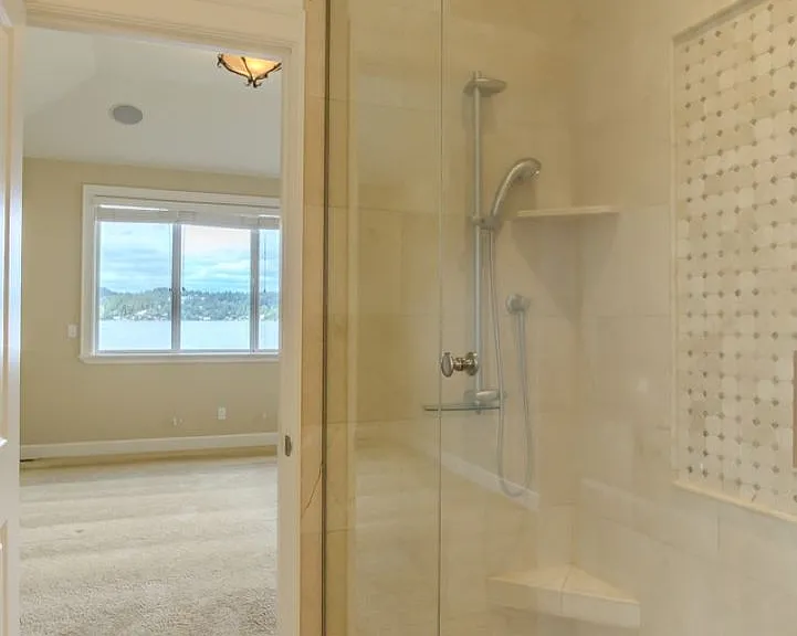 8568 Sand Point Way NE — Photo 33