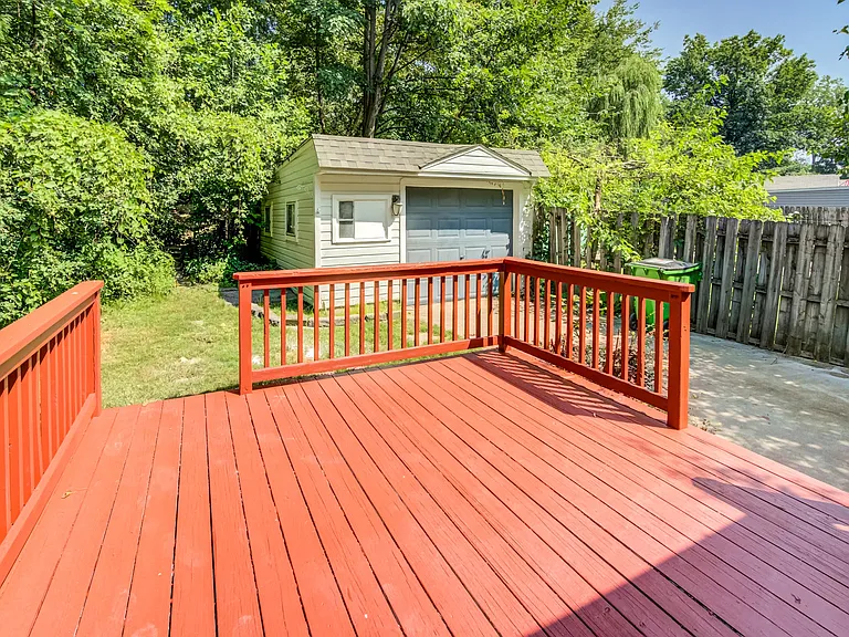 217 Grand Blvd — Photo 4