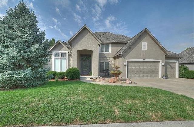 1st image of 8106 Forest Dr