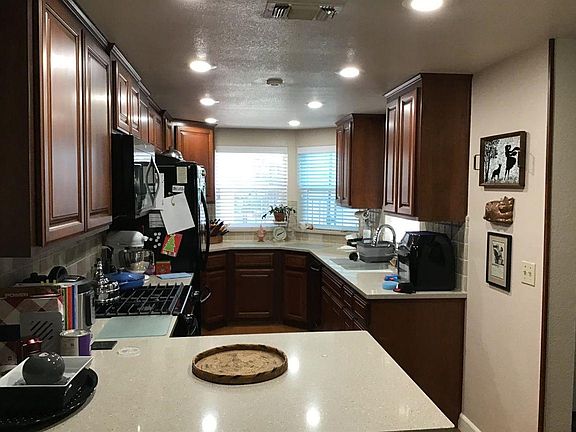 4th image of 5815 Morgan Pl APT 31