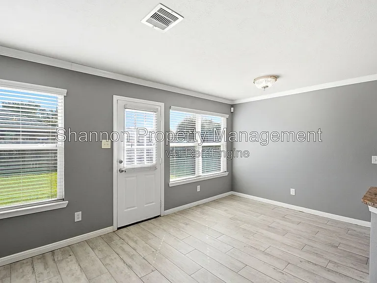 21103 N Valley Ct — Photo 10
