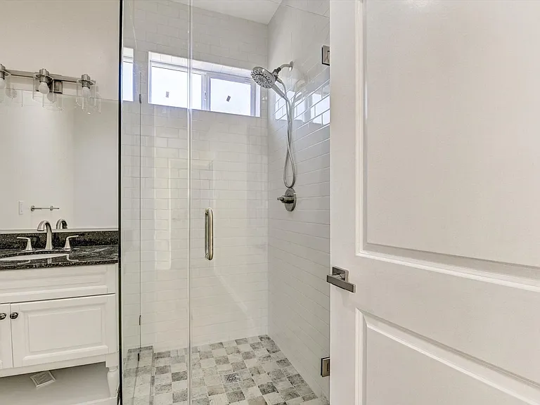 4956A Vejar Dr — Photo 10