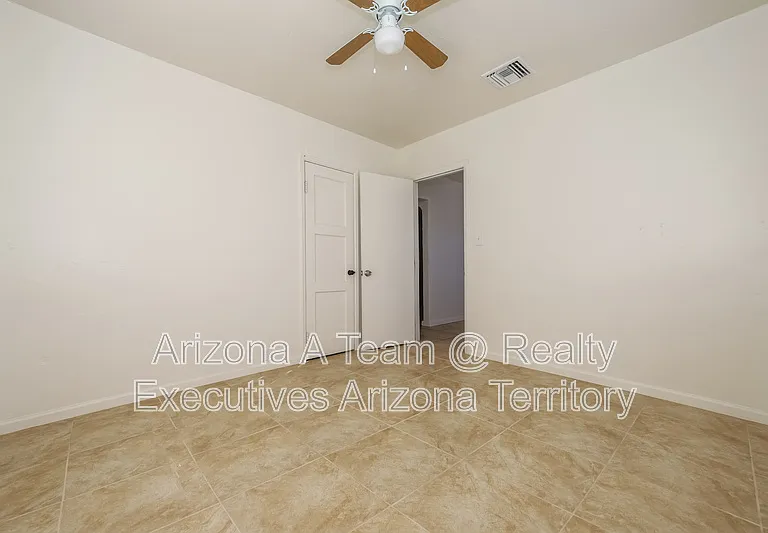 2631 N Fontana Ave #1 — Photo 7