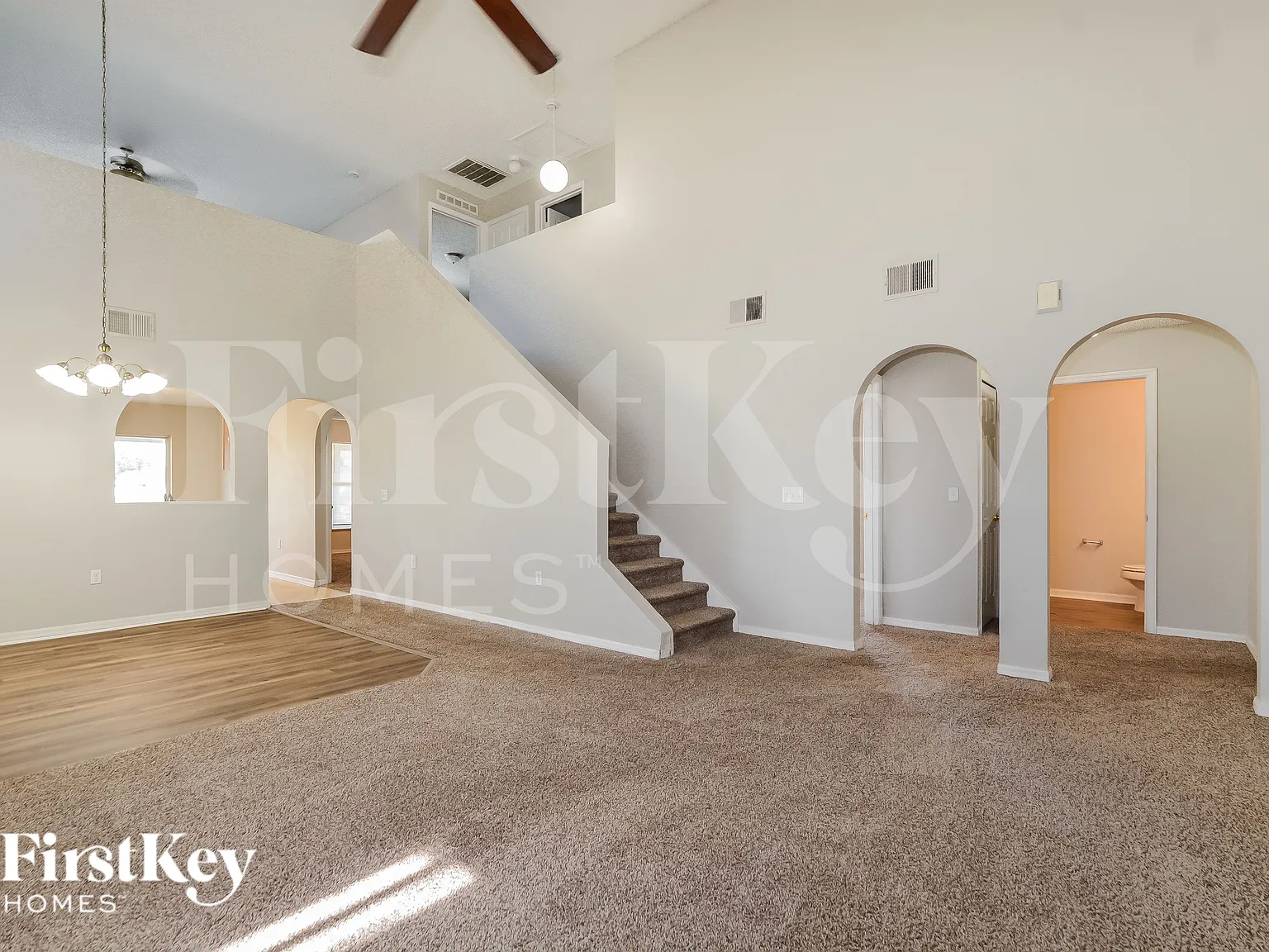 4 bed, 3.0 bath, 2576 sqft, $2,180 — Photo 3