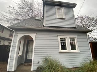 226 N Ainsworth St #B, Portland, OR 97217