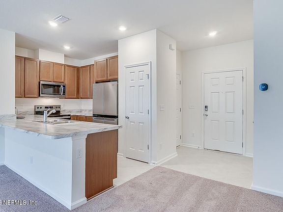 3rd image of 74 PITTMAN Court