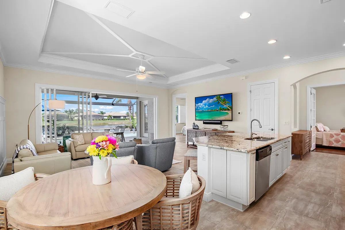 Building Photo - 11518 Giulia Dr