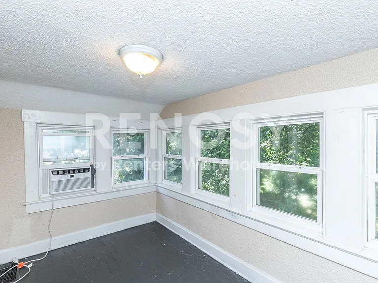 4038 Bellefontaine Ave — Photo 17