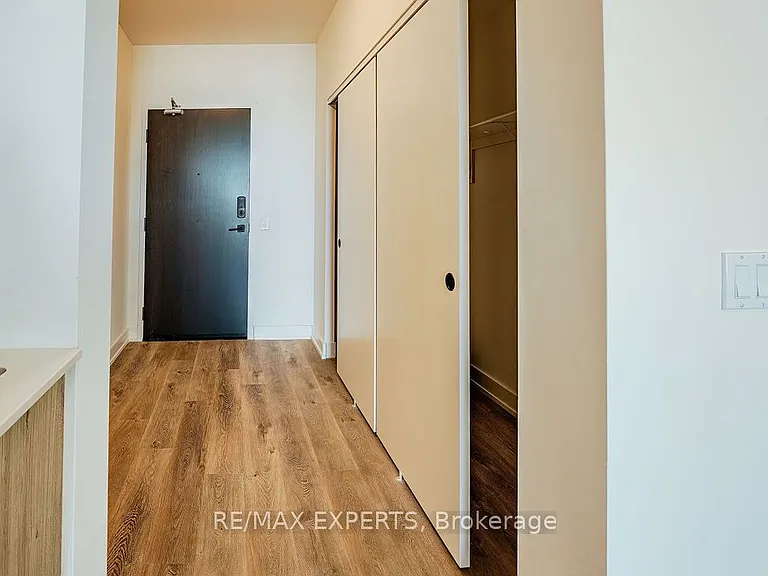 2475 Old Bronte Rd #801 — Photo 4