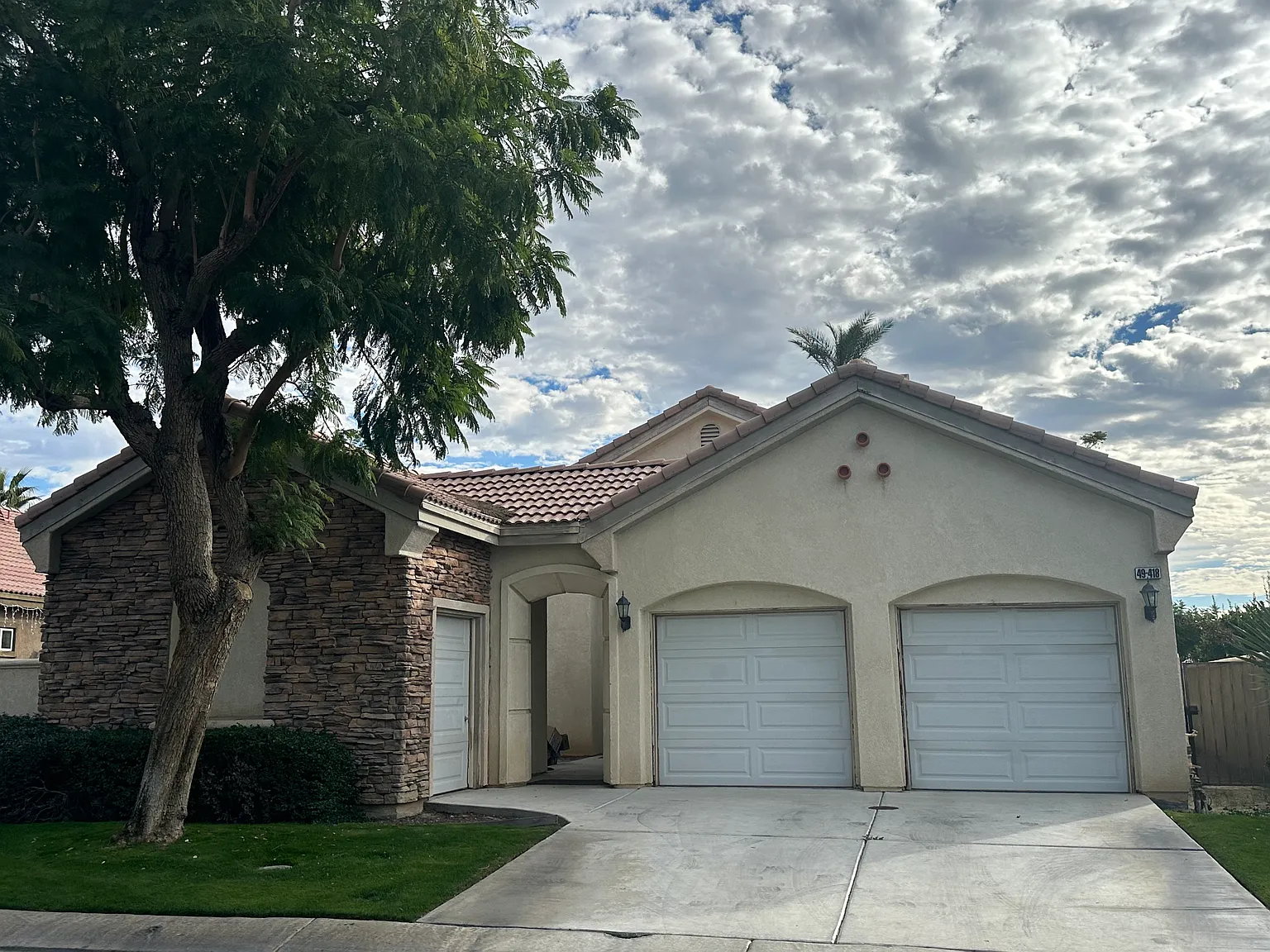 3 bed, 1985 sqft, $4,200 — Photo 1