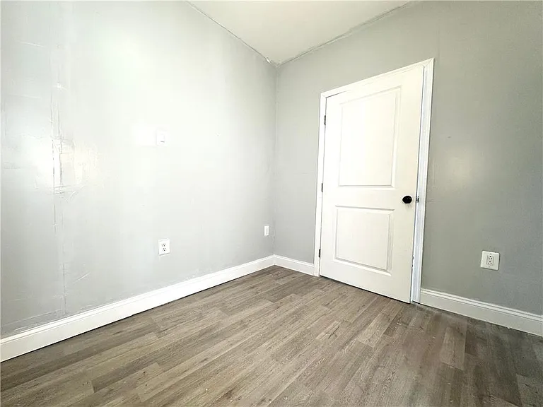 171-173 W Ridge St #4 — Photo 5