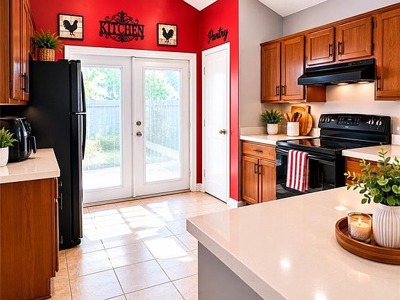 3rd image of 3600 Meadow Park Ln