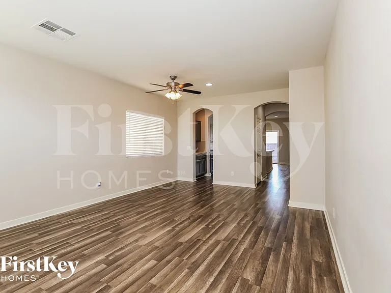 5108 First Sun St — Photo 4