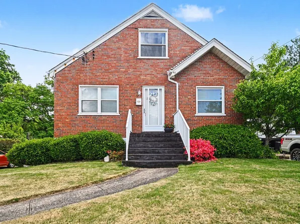 411 Swan Cir, Elsmere, KY 41018