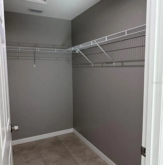 17107 Thompson Ave #17107 — Photo 11