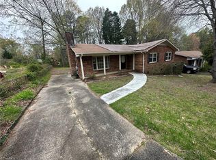 2113 Guyer St, High Point, NC 27265