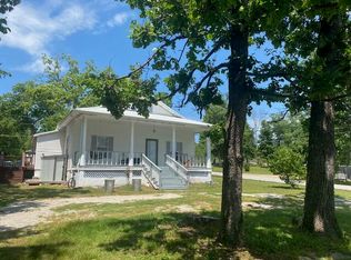 199 School St, Forsyth, MO 65653