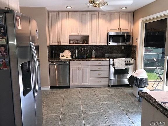 4th image of 5 Richlee Dr