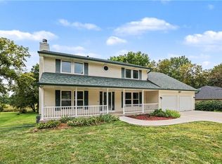 13835 Woodmont Ave, Bonner Springs, KS 66012