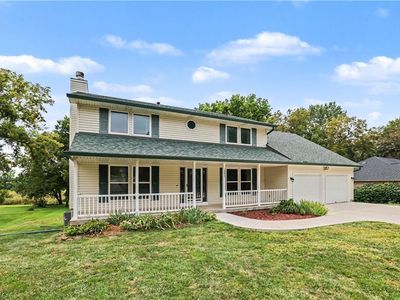 13835 Woodmont Ave, Bonner Springs, KS, 66012