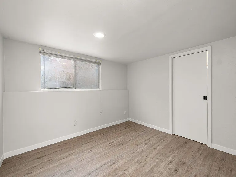 12709 E 31st Ave — Photo 8