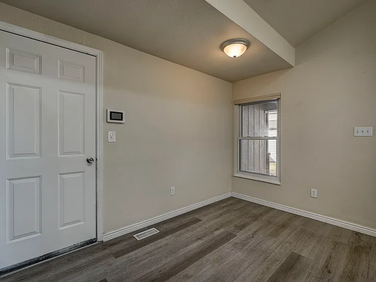 4318 Moonbeam Dr — Photo 17