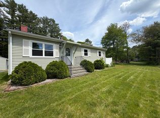 231 River Road, Topsham, ME 04086