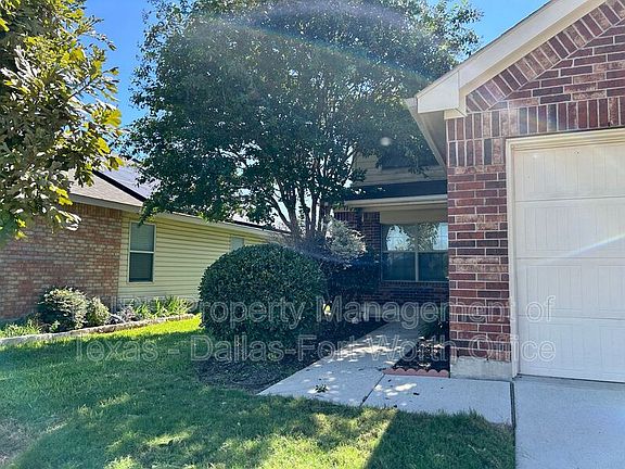 2nd image of 809 San Miguel Trl