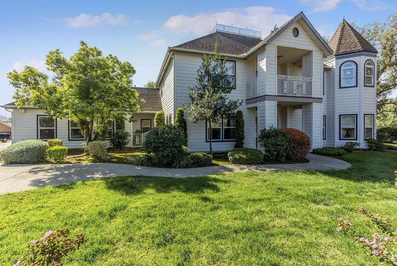 14187 Crown Oak Dr photo 1