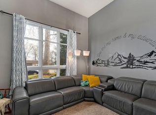 3457 S Carriage Avenue, Springfield, MO 65809